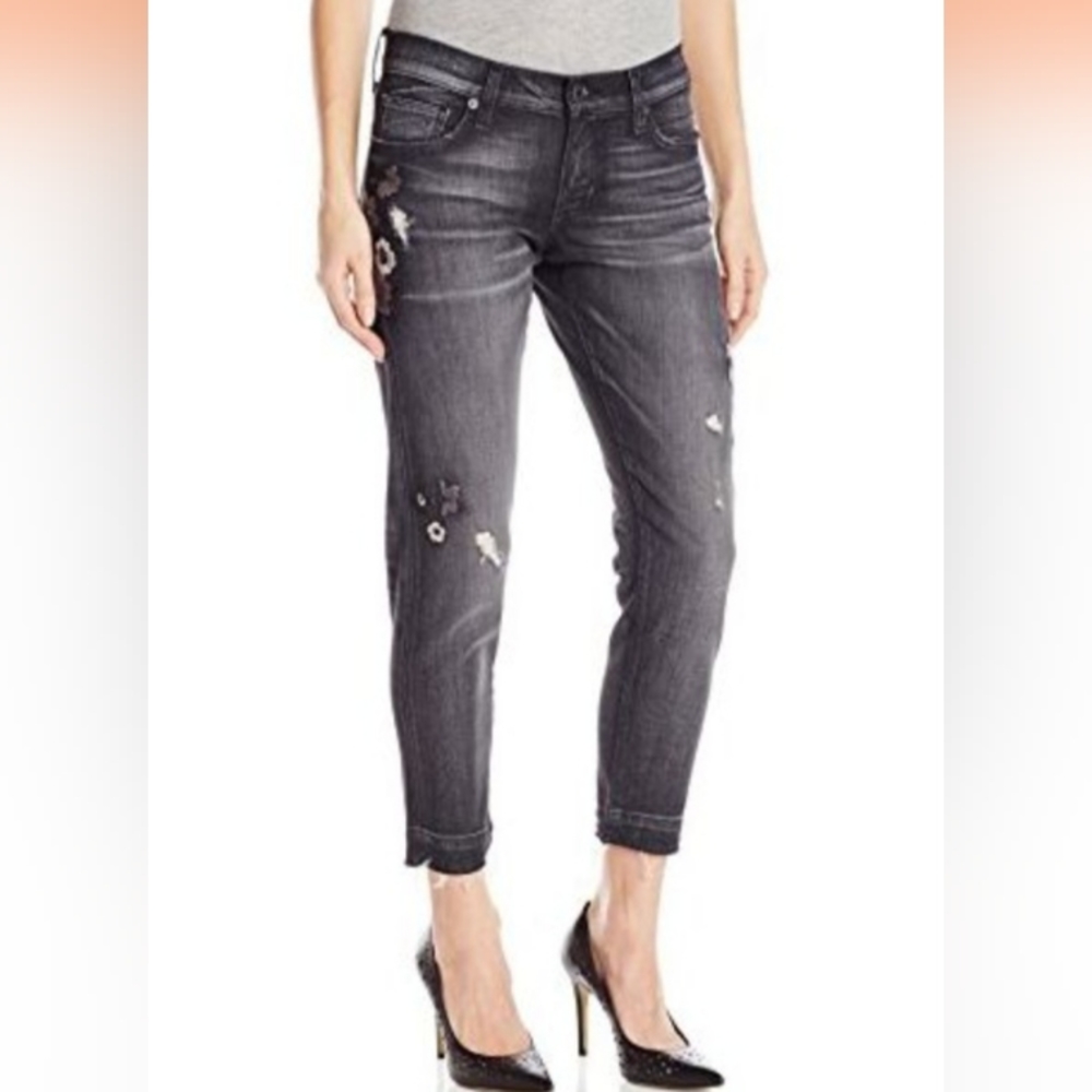 Lucky Brand women's Black jeans 👖  Size:4/27 Used: excellent condition.